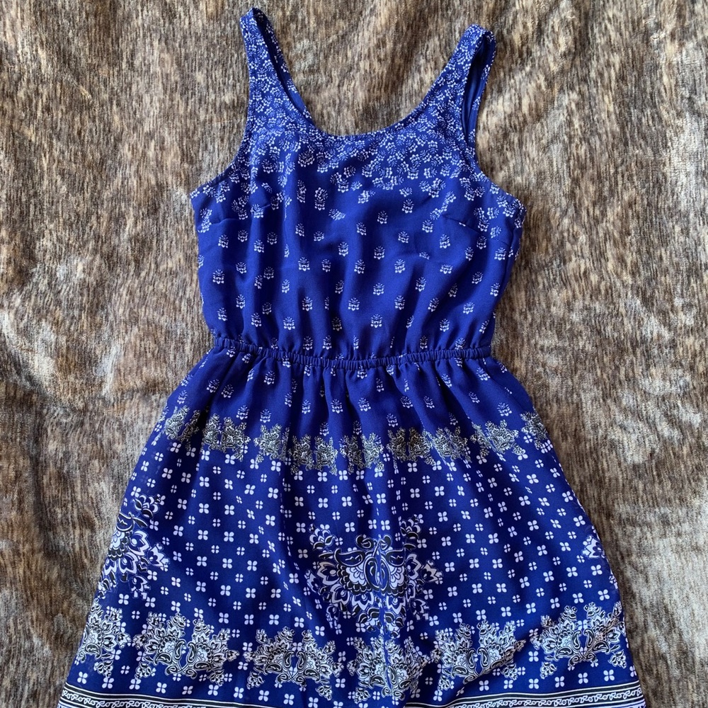 H&M Blue/White Dress SEEN in “The Kissing Booth 2”